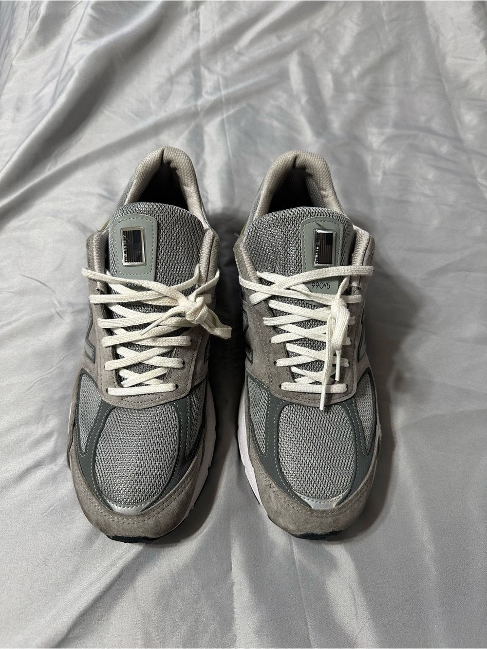 NEW BALANCE 990V5 MEN SHOES